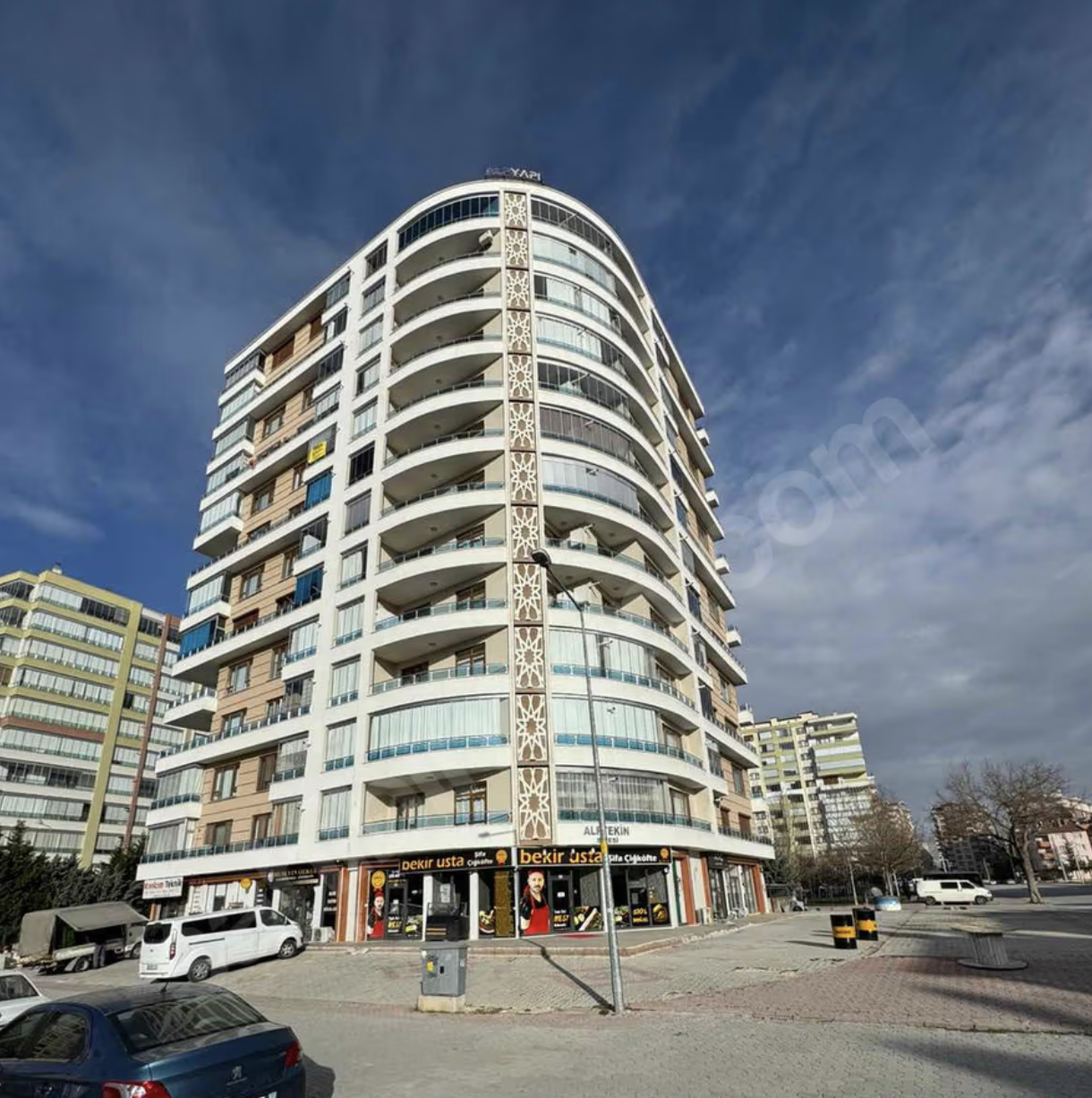 Şeker Mahallesi Lüks 5+2 Daire
